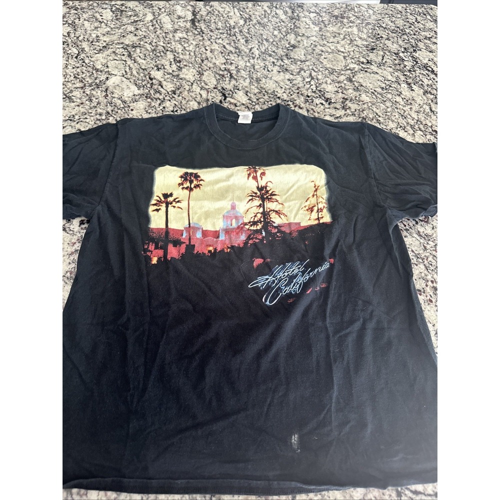 The Eagles Tour Black 2018 Extra Large XL Hotel California Band Tee‎ Crew Neck